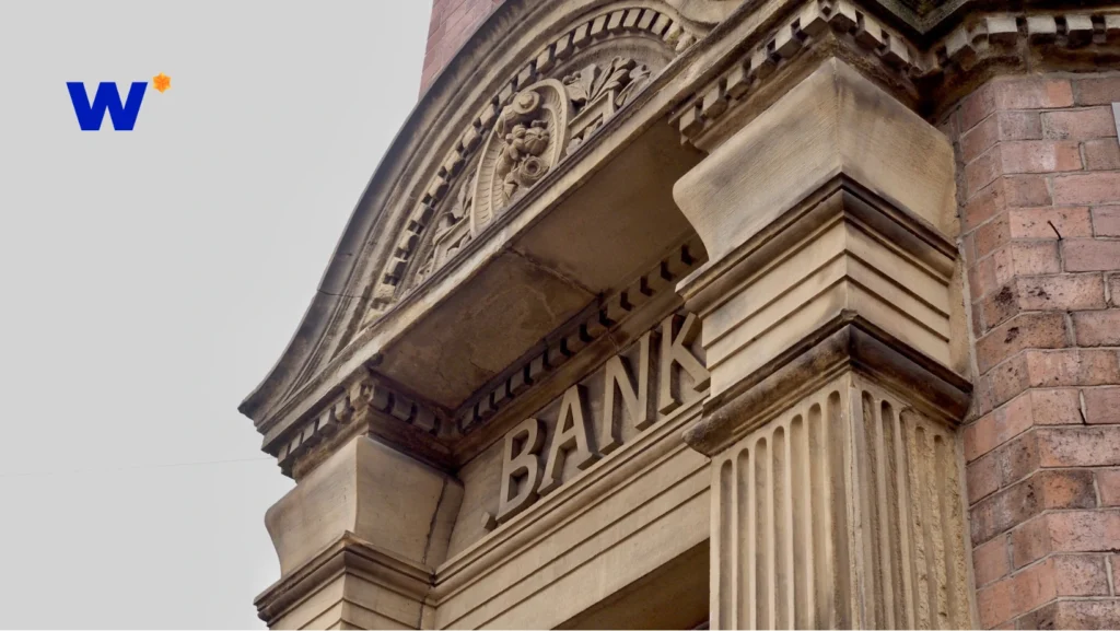 Ngân Hàng Làm Gì